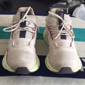 On Running Men's Cream Sneakers